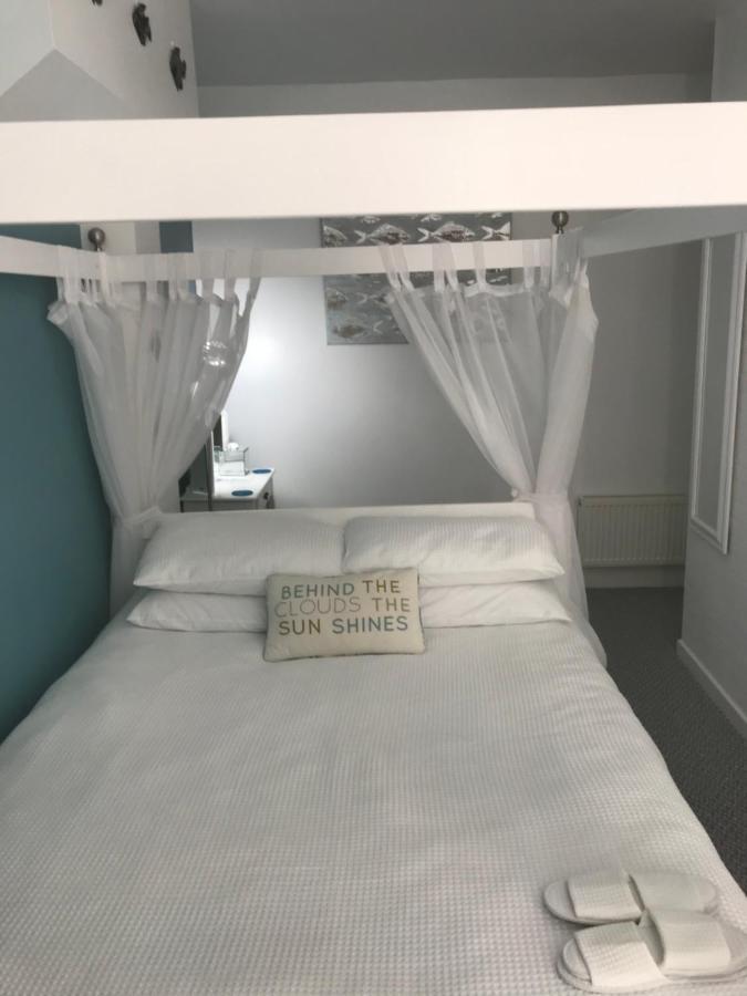 Number 40 - No Multiple Room Bookings Blackpool Exterior photo