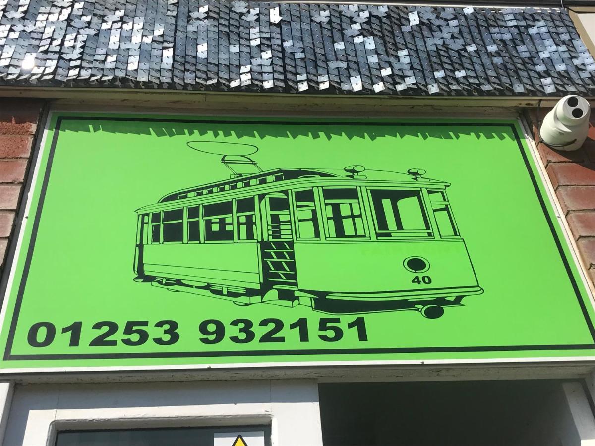 Number 40 - No Multiple Room Bookings Blackpool Exterior photo